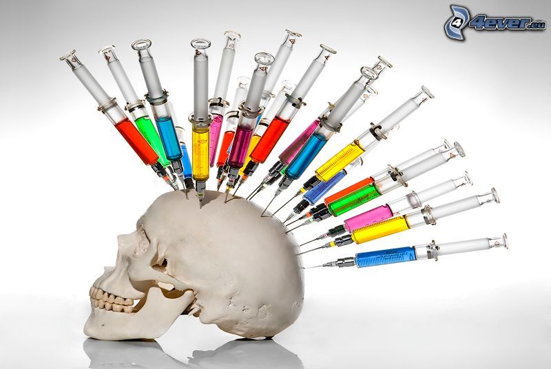 czaszka, strzykawki, kolorowe