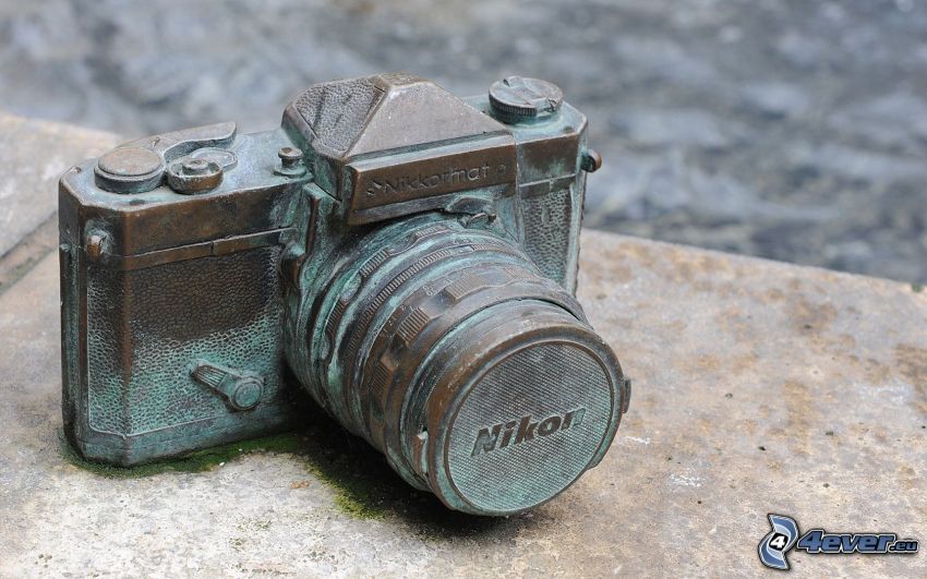 aparat fotograficzny, Nikon, posąg