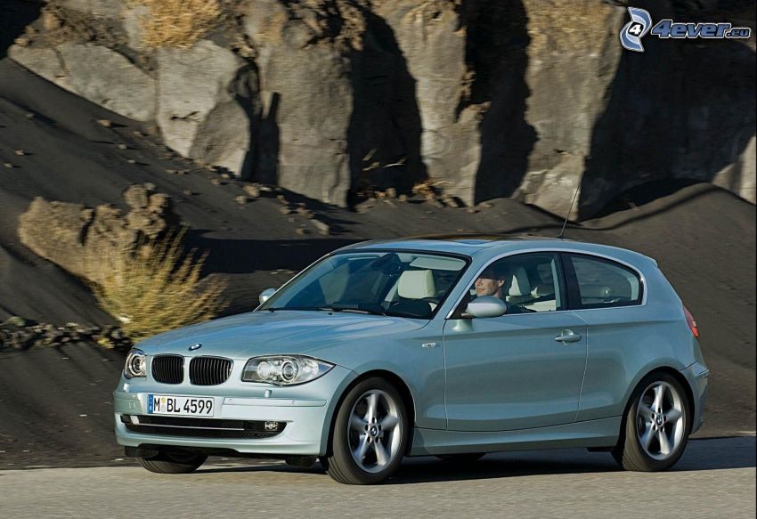 BMW 1, skala