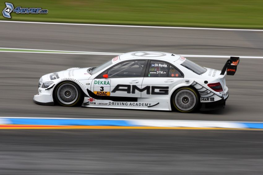 Mercedes-Benz SLS AMG, pretekárske auto, rýchlosť