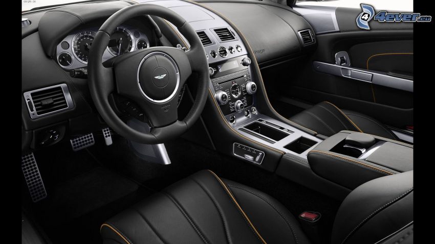 Aston Martin, interiér, volant, palubná doska