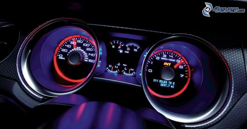 Ford Shelby GT500KR, tachometer
