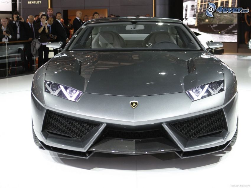 Lamborghini Estoque, výstava