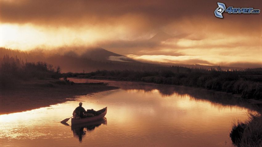 kanoe, rieka, pohorie, tmavé oblaky
