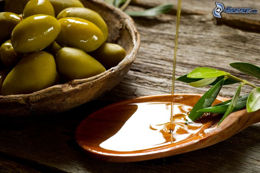 olivový olej, olivy, lyžica, konárik