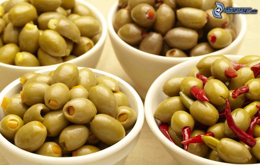 olivy, červené čili papričky