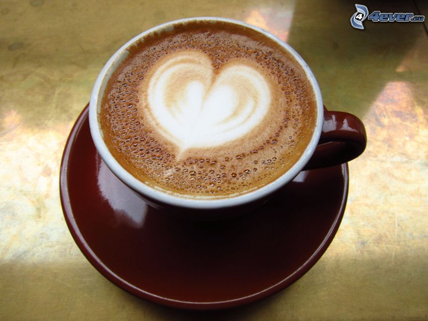 šálka kávy, srdiečko, latte art