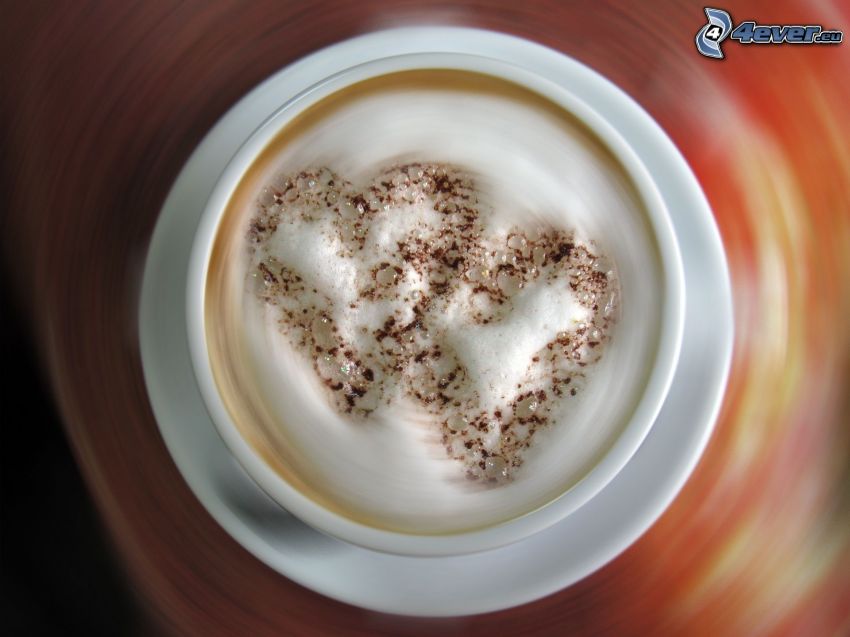 káva so šľahačkou, dve srdiečka, latte art