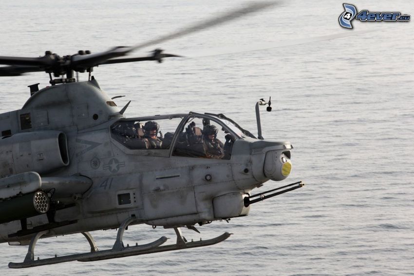AH-1Z Viper, vodná hladina