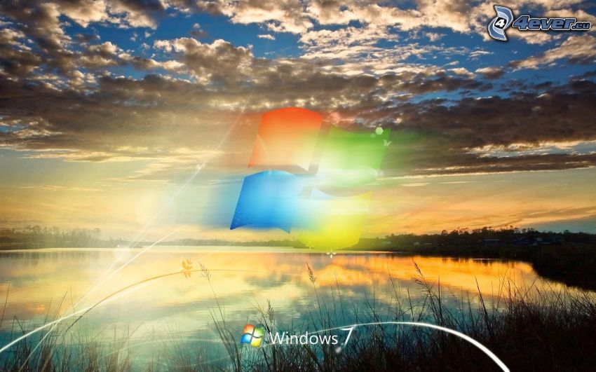 Windows 7, jazero, oblaky, večer