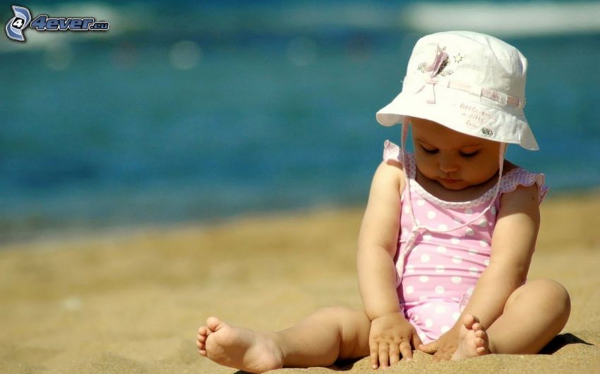 dieťa na pláži