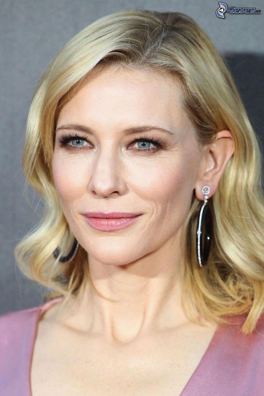 Cate Blanchett, modré oči, úsmev