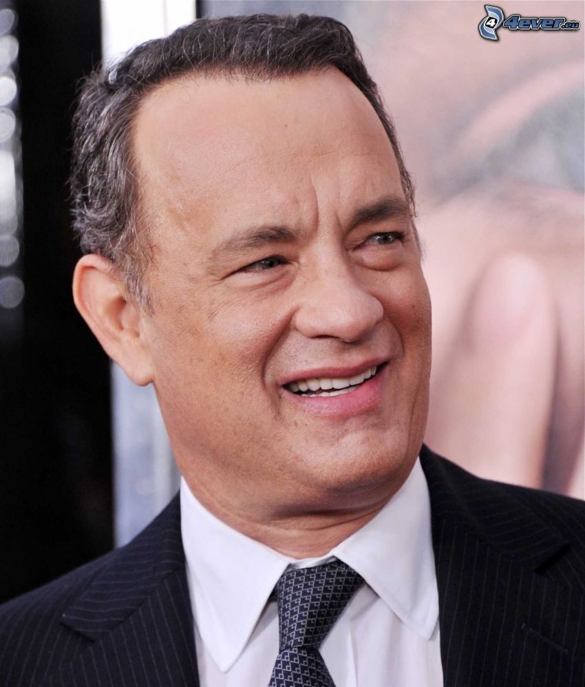Tom Hanks, úsmev, muž v obleku