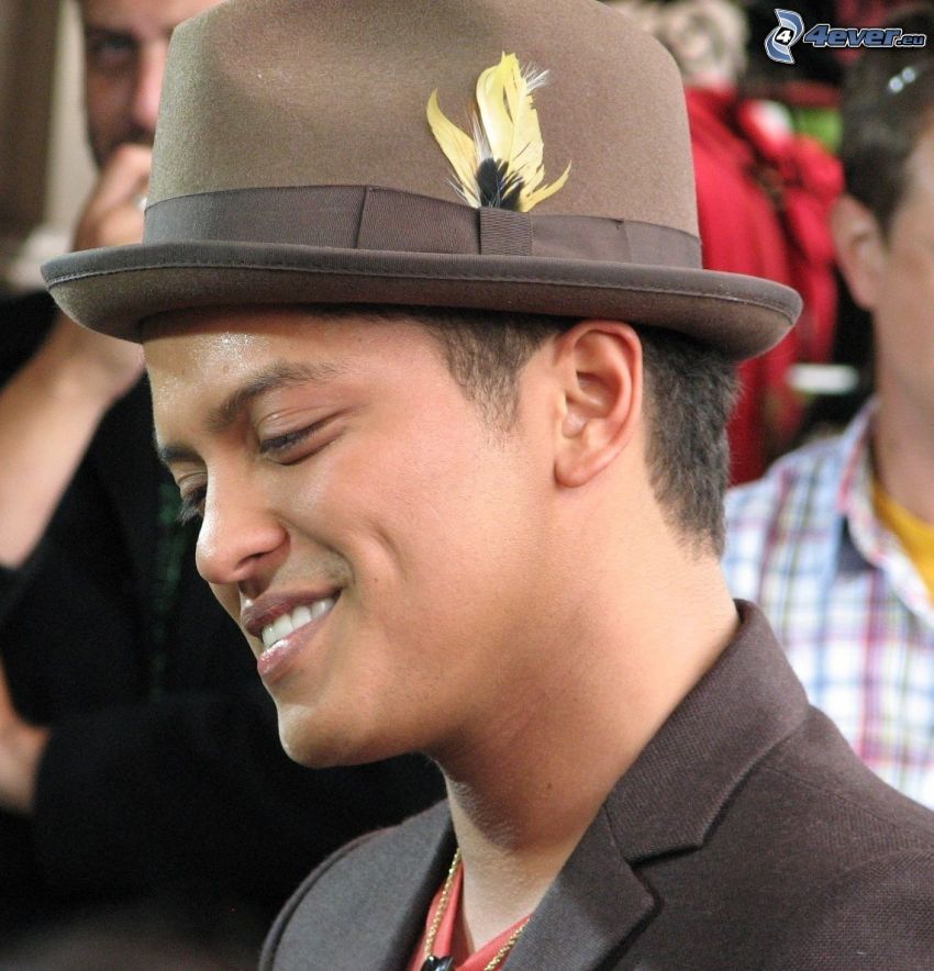 Bruno Mars, klobúk