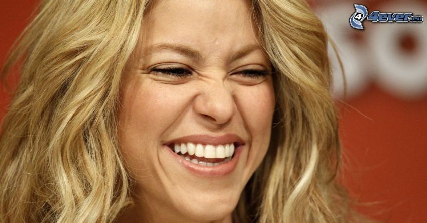Shakira, smiech