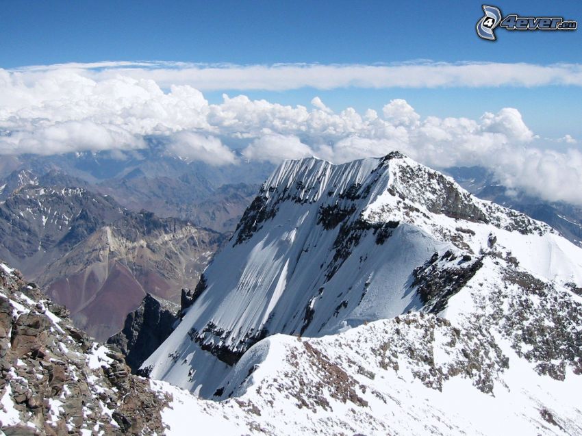 Aconcagua, zasnežené hory, skalnaté hory