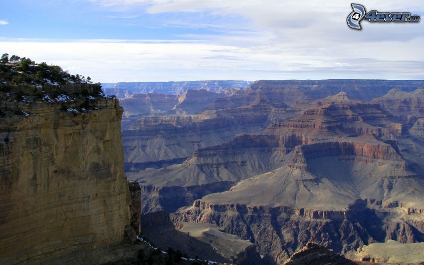 Grand Canyon, skalnaté hory, výhľad na údolie
