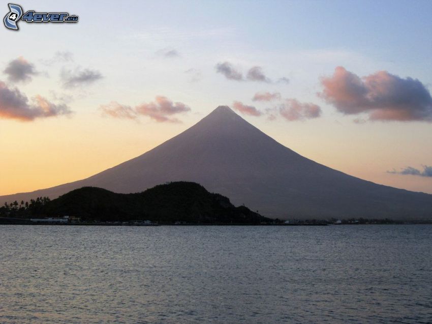Mount Mayon, more, Filipíny