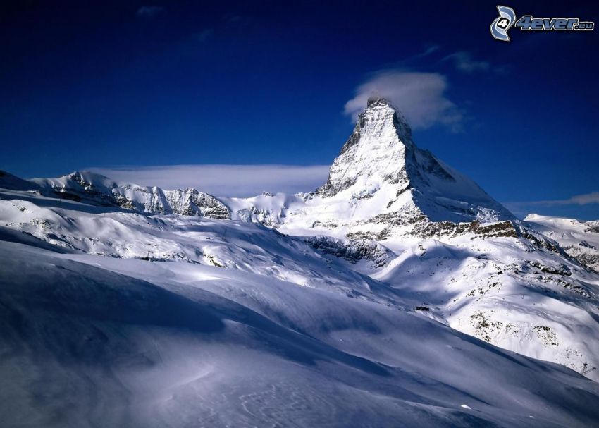 Matterhorn, Švajčiarsko, zasnežený kopec