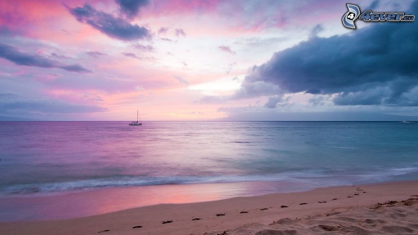 more, pláž, loďka na mori, fialová obloha