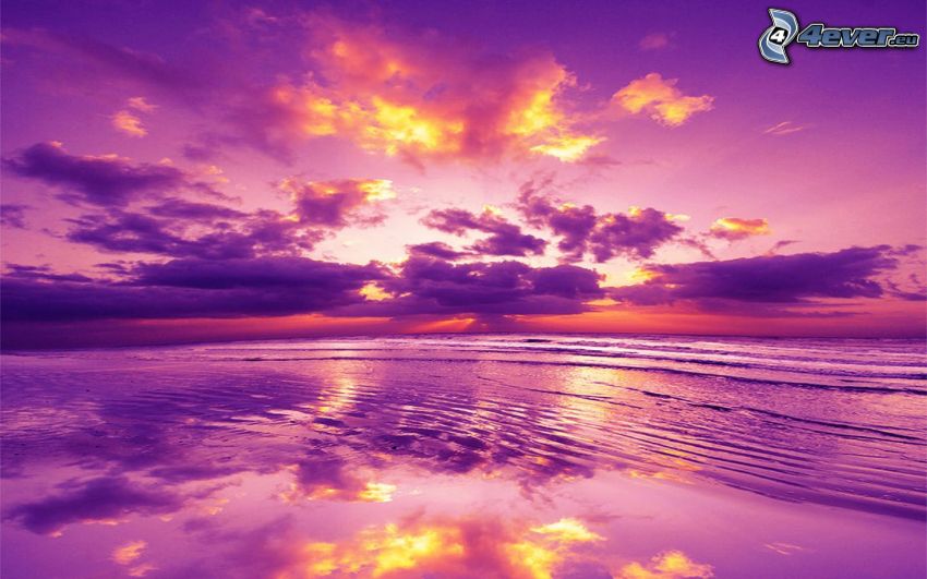 západ slnka nad morom, večerná obloha, fialová obloha