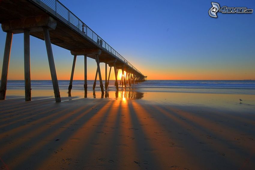 západ slnka v Santa Monice, pláž, Tichý oceán