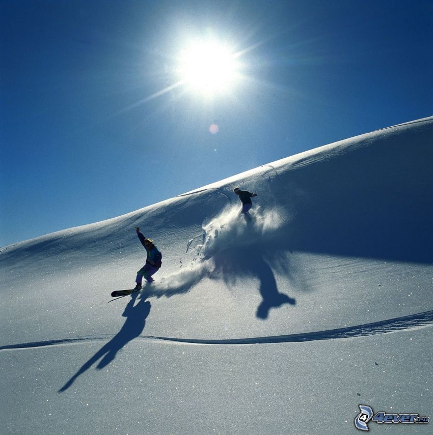 snowboardisti, slnko