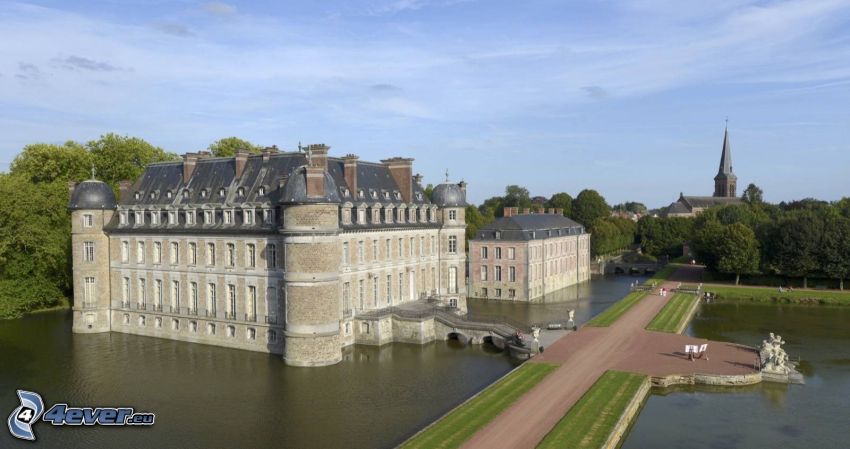 Château de Belœil, chodník, jazero