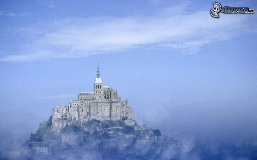 Mont Saint-Michel, Paríž, Francúzsko, hmla