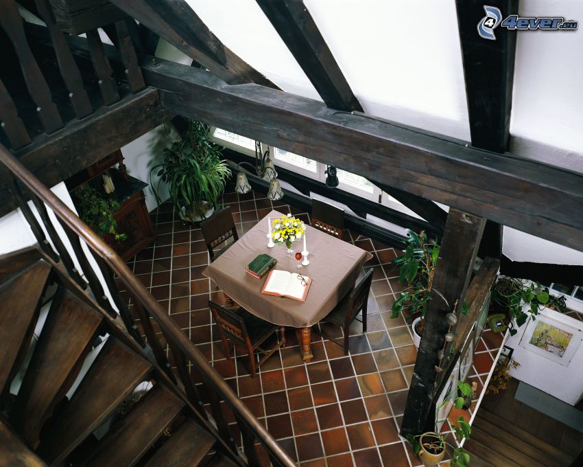 jedáleň, schody, prestretý stôl, interiér