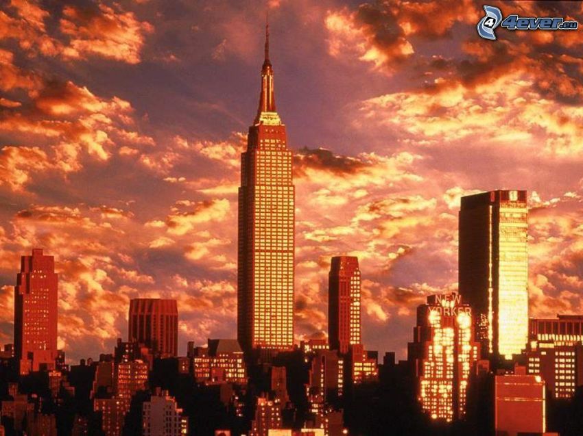 Empire State Building, New York, večerné mesto