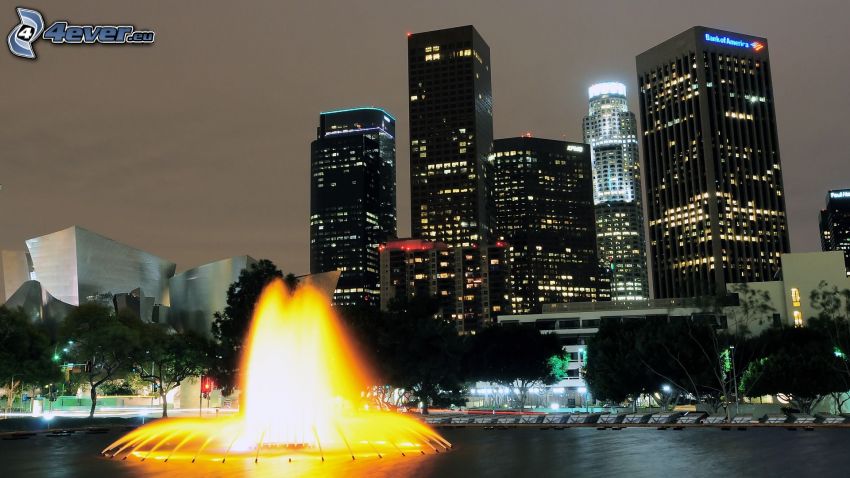 Los Angeles, fontána, mrakodrapy, noc
