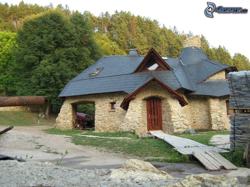 kamenný dom