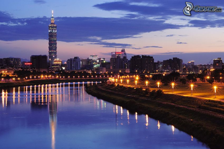 Taipei 101, rieka, večer, pouličné osvetlenie