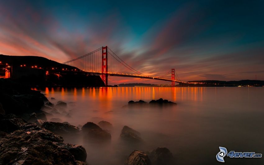 Golden Gate, rieka, večer