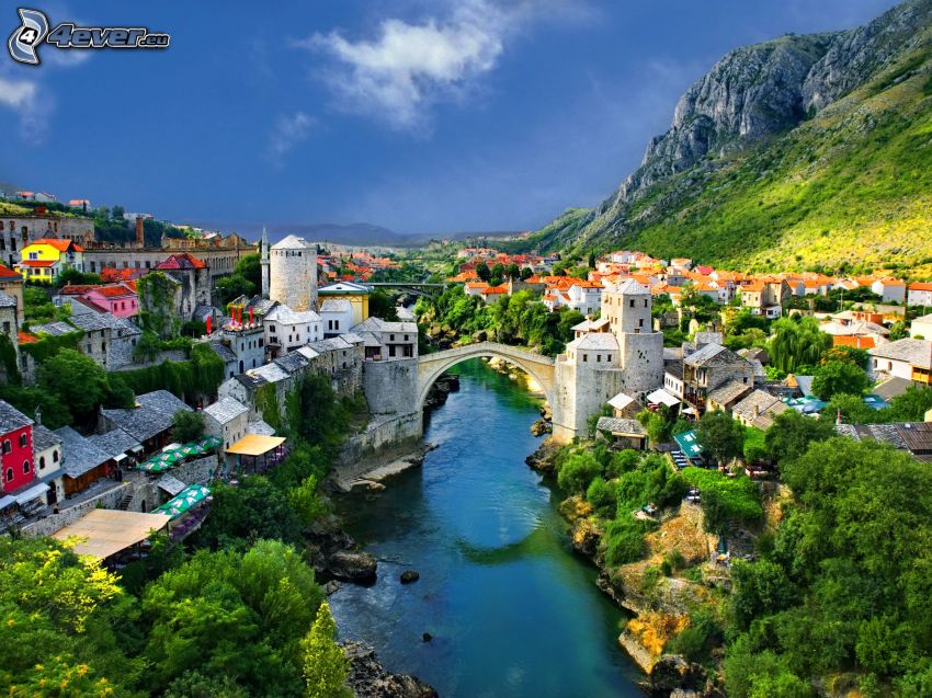 Stari Most, Neretva, skalnatá hora, Mostar