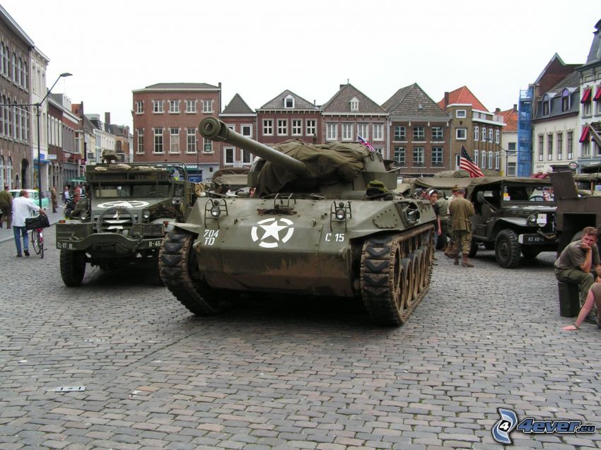 M18 Hellcat, tank, námestie, vojaci