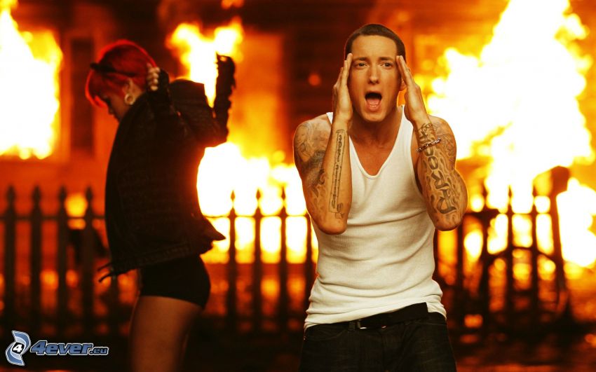Eminem, Rihanna, oheň