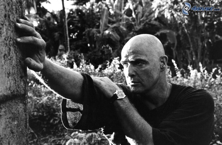 Apocalypse Now, Marlon Brando, black and white