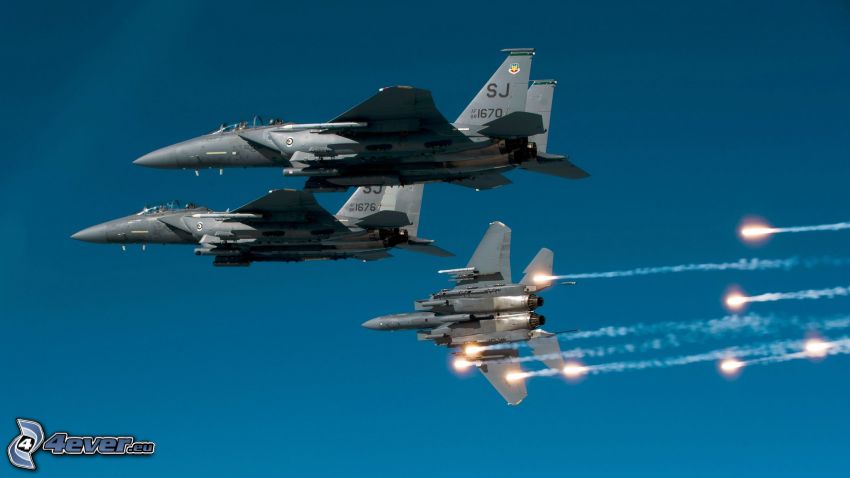 Fleet of F-15 Eagle, missile