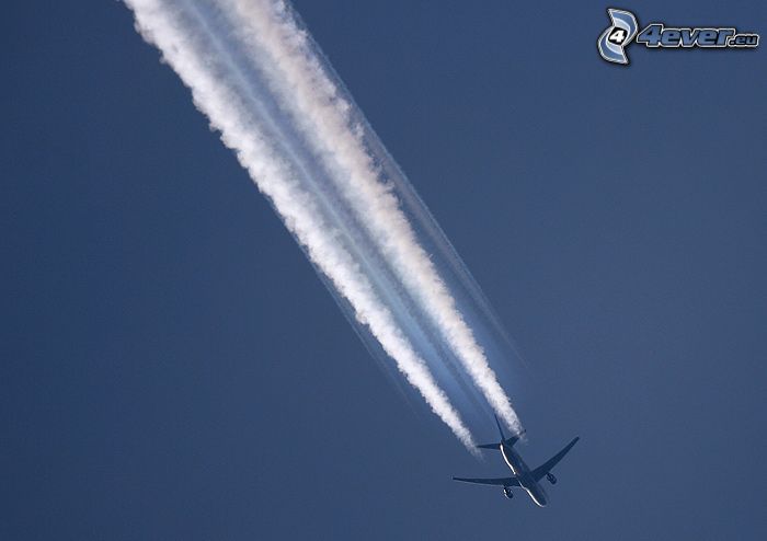 Boeing 737, contrail