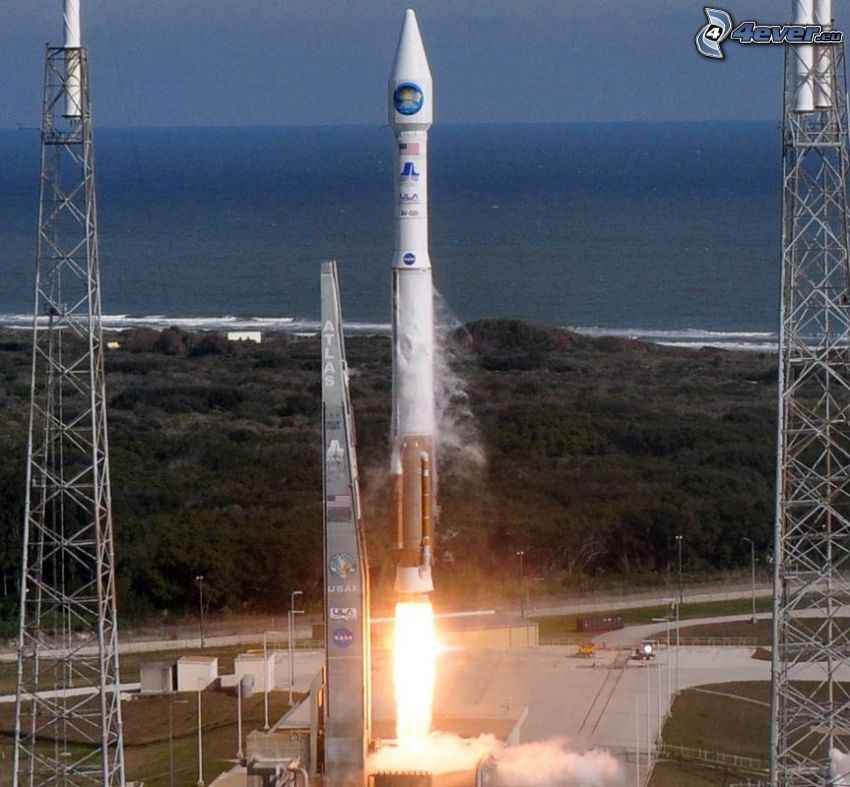 Atlas V, launch of rocket, open sea