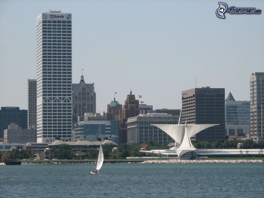 Milwaukee, sea, skyscrapers