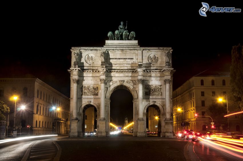 Arc de Triomphe, Paris, night city