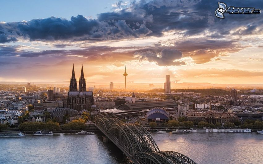 Cologne, Cologne Cathedral, Hohenzollern Bridge