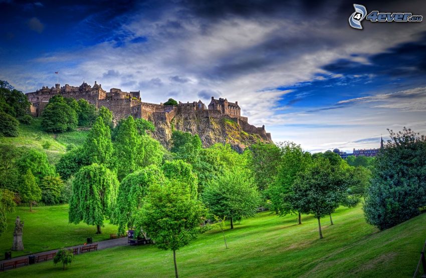 Edinburgh Castle, meadow, trees, HDR