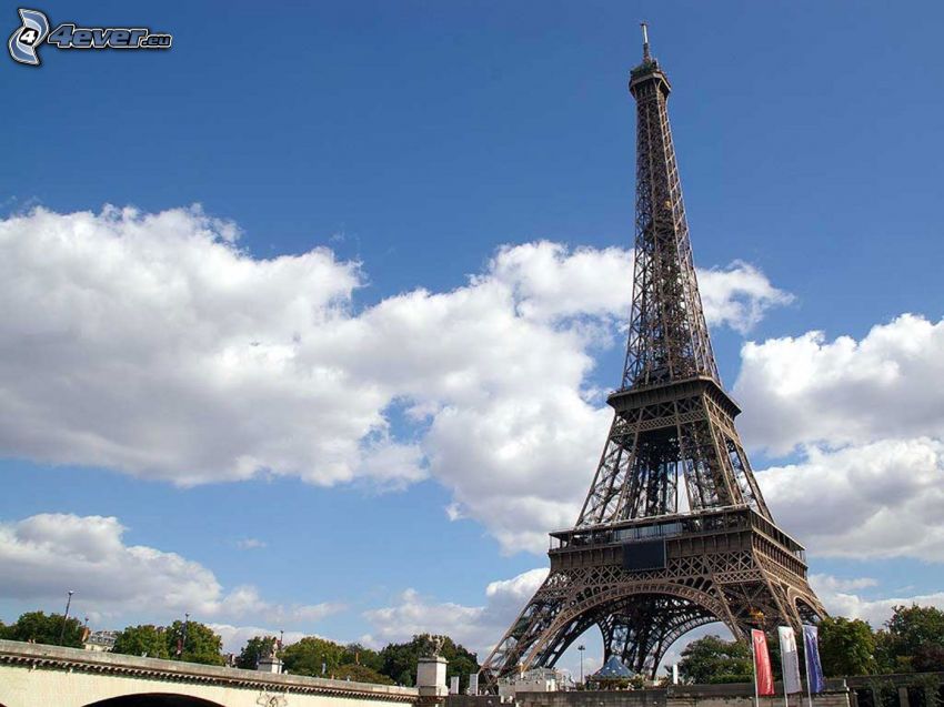 Eiffel Tower, clouds