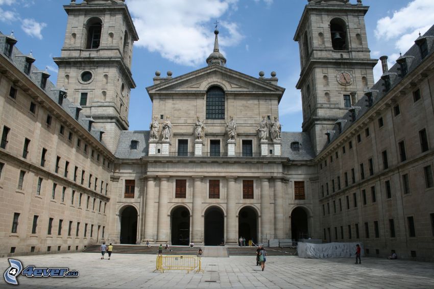 El Escorial, courtyard, towers