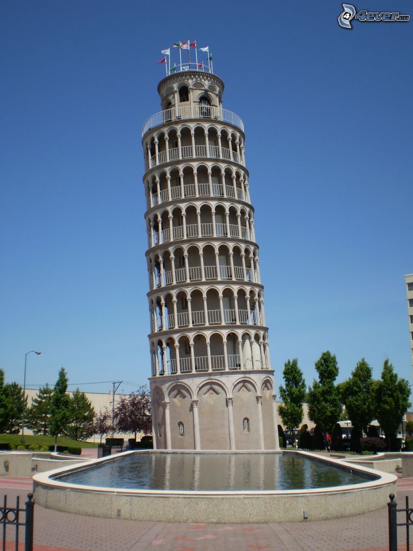 Leaning Tower of Pisa, pool