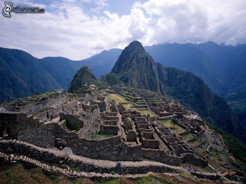 Machu Picchu, mountains